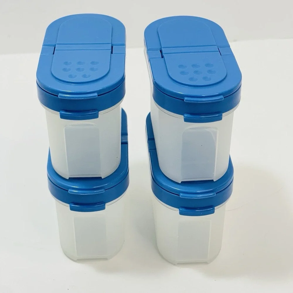 Vintage Tupperware Spice Shaker #1843-28 & 1844-14 Set Of‎ 4 Blue